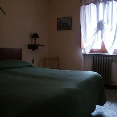 Roma Bed & Breakfast *