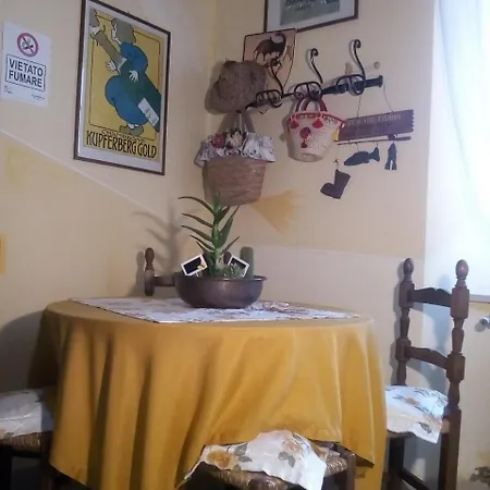 Roma Bed & Breakfast *